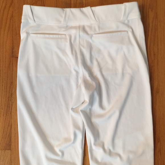 NWOT Under Armour White Pants - Picture 7 of 8